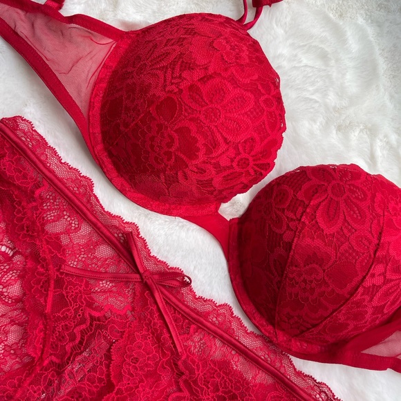 Victoria’s Secret Bra ❤️ The “Sexy Tee Lacie Push-Up Bra” in Color “Lipstick” - Picture 16 of 16